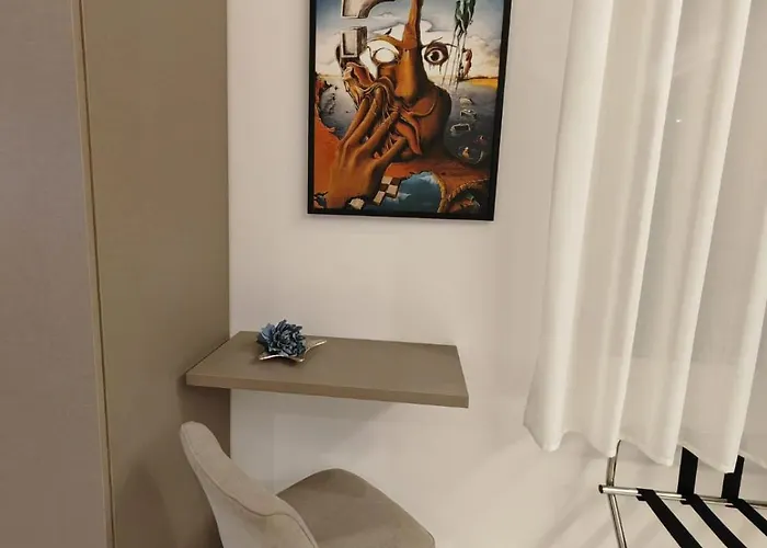 Mikale Luxury